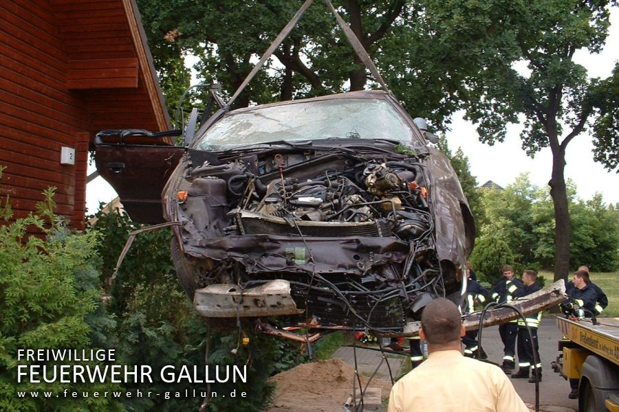 2003 - BMW im Tiefflug